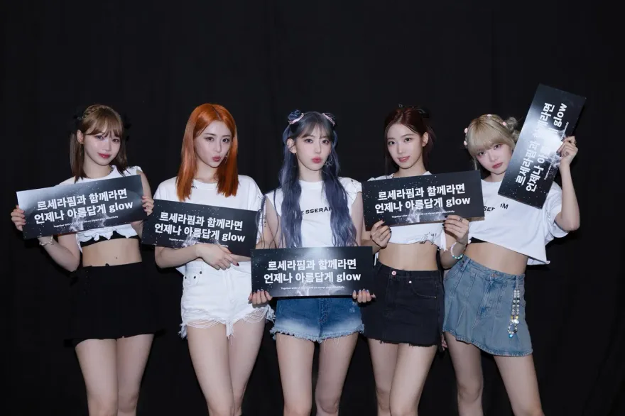 接棒BLACKPINK、aespa！LE SSERAFIM將登2024科切拉音樂節　這1男團也受邀