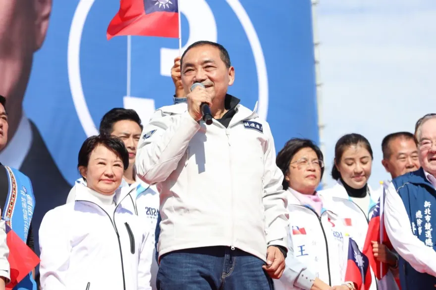 影/6萬人台中挺侯康！侯友宜痛批民進黨卡地方建設：當選為中台灣拚發展