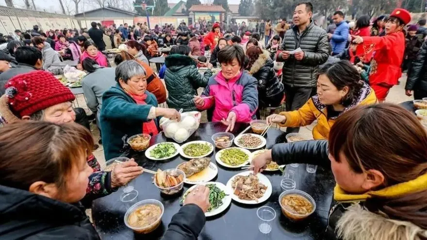雲南奇葩新規！農村5桌以上辦桌得「10天前報備」　網友傻眼：喪事呢？