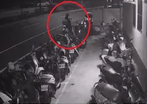 影/凌晨叫宵夜「餐被外送員幹走」！　男氣炸PO監視器...怒提告侵占罪