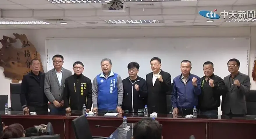 影/全台9位正副議長聲援周典論　蔣根煌曝：他早知站台就會出事