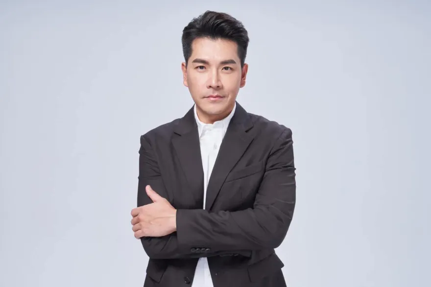 不滿月嫂「100度泡奶粉」！王傳一挨告誹謗　不起訴原因曝