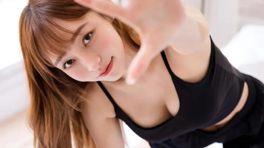 林襄險跌下山谷！出外景突軟腿　曝「膝蓋受損嚴重」全因在啦啦隊做1事