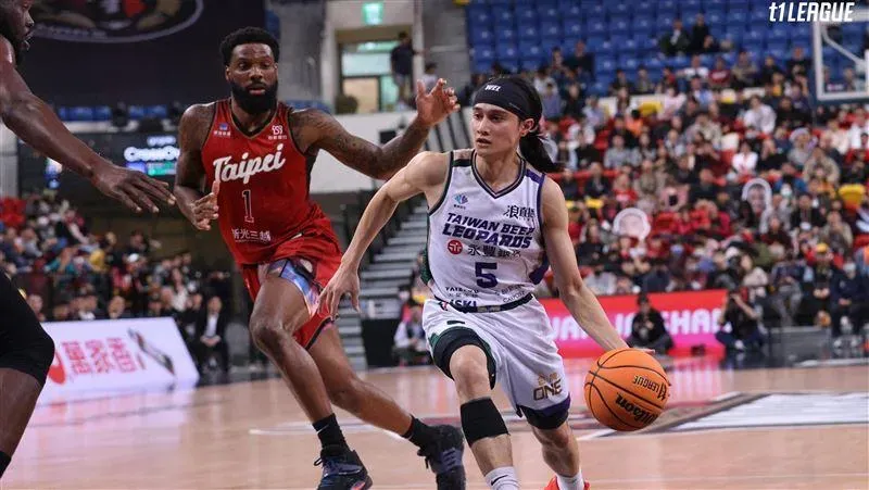 「超狂菜鳥」高錦瑋飆進5顆三分球！本場進帳23分　賞台新戰神6連敗