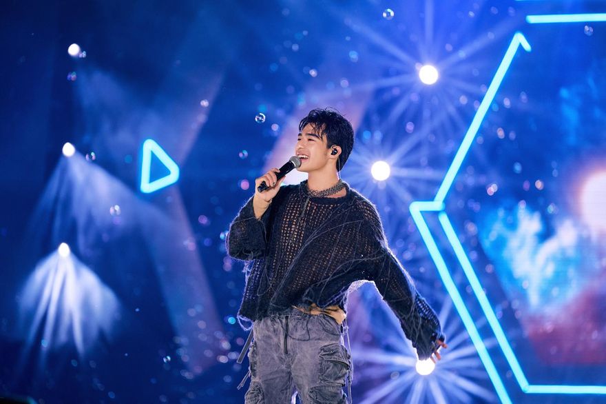 向劇組請假奔跨年！陳昊森飆神曲〈刻在〉獻首秀　2024未來規劃曝光