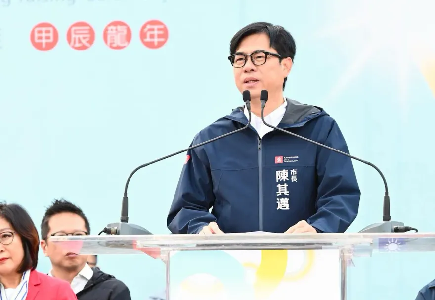 大烏龍！高雄跨年亮刀驚魂逆轉　陳其邁還原過程：發現是一枝原子筆