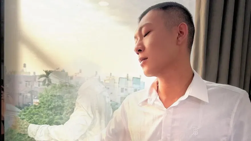 鳳梨要出手了！挺小商人送「乾哥乾妹」廣告車　嗆：敗類等我處理