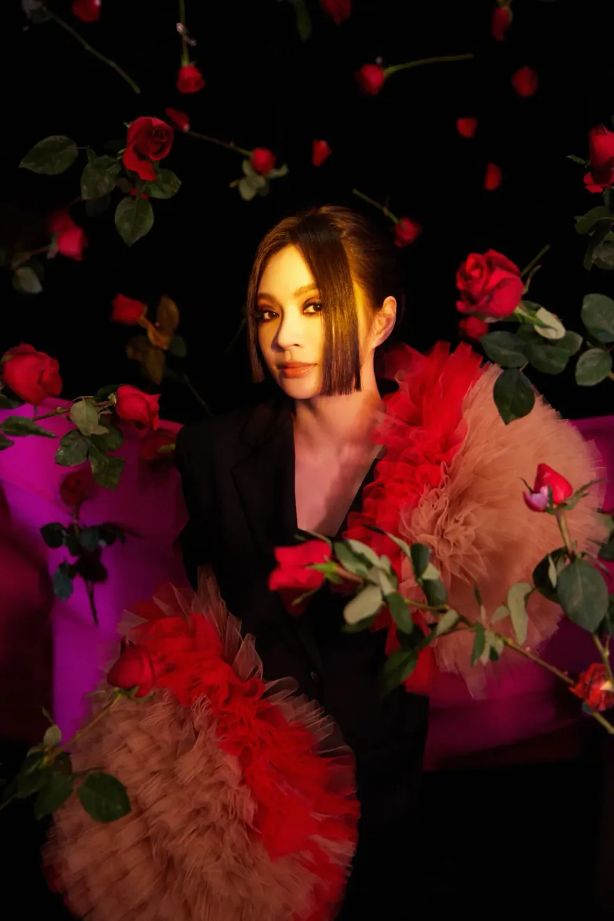 Faye詹雯婷上海跨年驚喜合體美依禮芽　徐佳瑩為這原因急返家