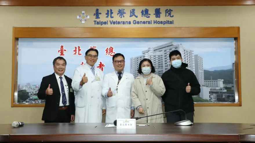 壯男巨瘤反覆長壓尿道！放尿管反覆細菌感染崩潰　北榮無創支架治癒