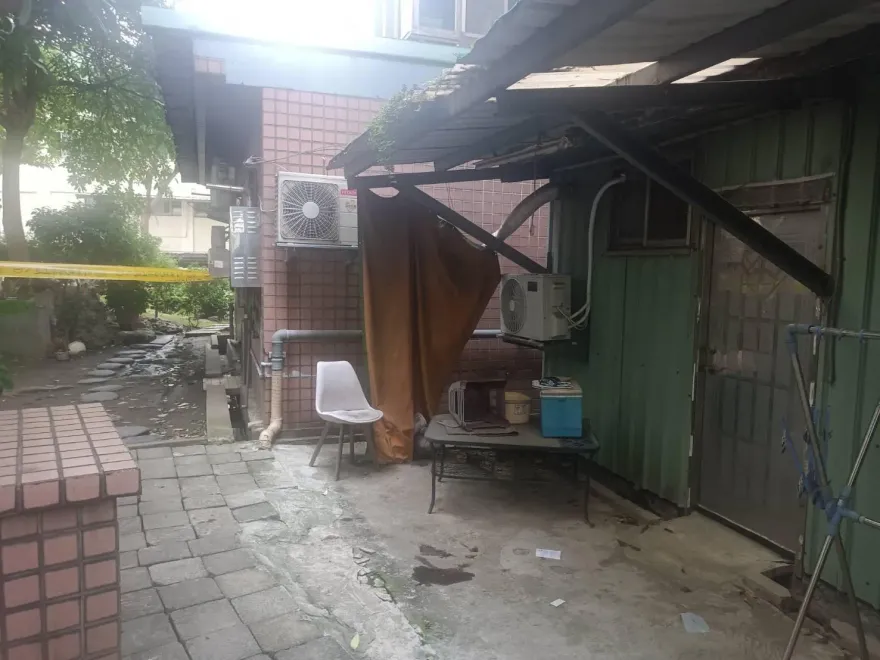 快訊/新北女疑墜樓亡！倒社區外牆雙腿骨折　送院後宣告不治
