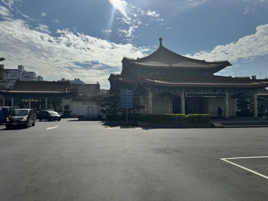 快訊/家屬悲送最後一程！新北慘被同學彈簧刀奪命國中生 　告別式、羽化時間地點曝