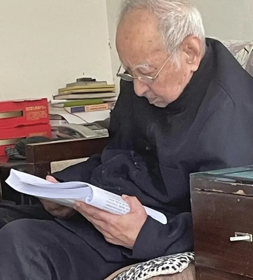 司馬中原逝世！生前最後身影曝光：仍在為鉅作嚼文