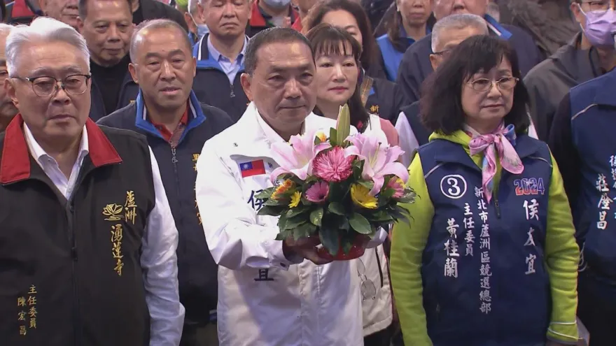 影/新北贏、全國贏！侯友宜蘆洲拜票　民進黨的她全程陪同挺「3」