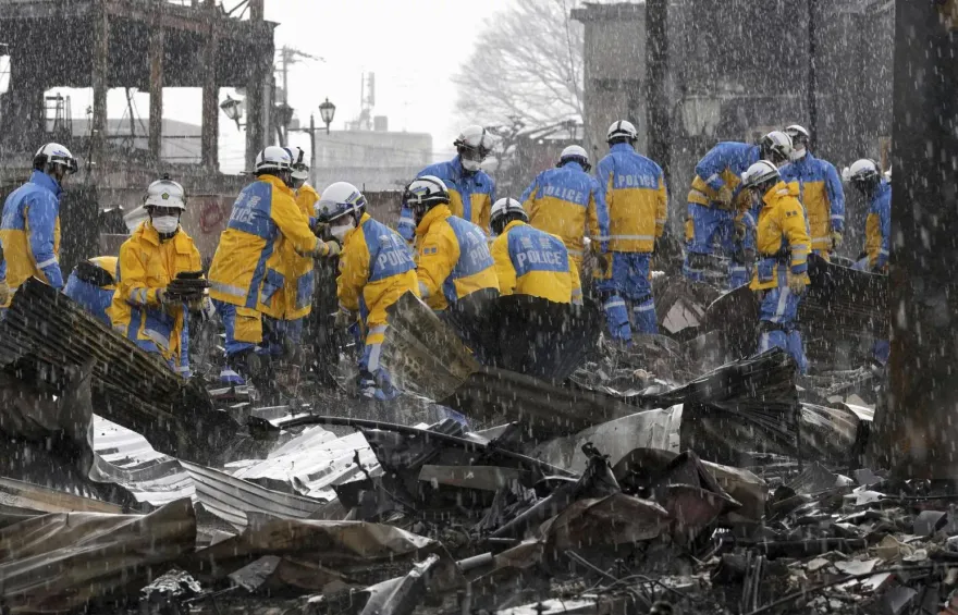 影/能登地震死亡人數已百人！日氣象廳：4天半內記錄到1045起地震