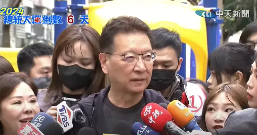 影/柯文哲酸侯友宜「猴子上樹知道屁股紅」 趙少康：他急了