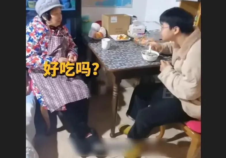 當親孫子疼！男大生遇佛系房東奶奶「房租僅2900元」免繳水電　共食省伙食費