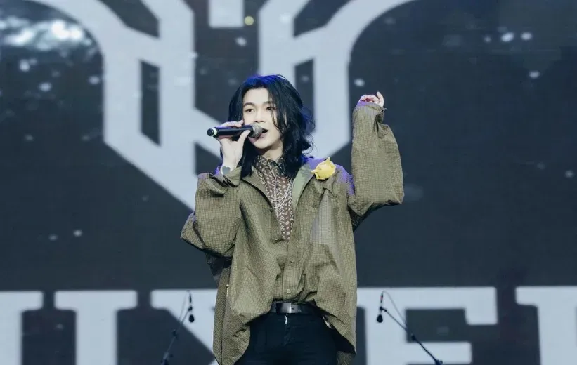 麋先生聖皓街頭爆衝突！女伴大哭陳零九緊摟安慰　鄭元暢竟巴她頭