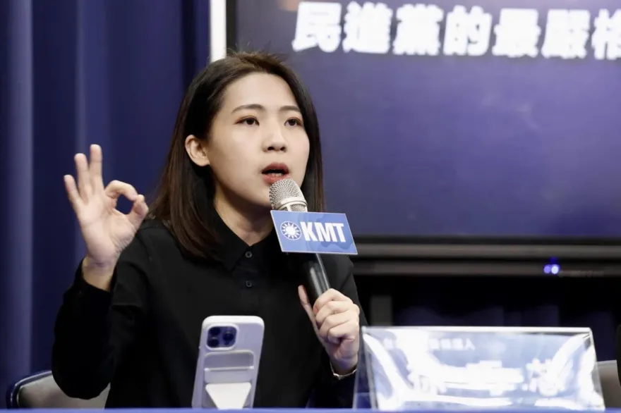 吳怡農質疑國家警報遭出征　徐巧芯力挺：談論公共事務不應以人廢言