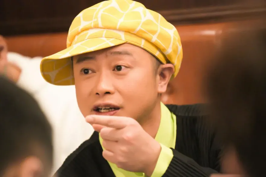天王周杰倫遭烏龍爆料「多人運動」　多年老友出面還原昆凌婚姻現況...