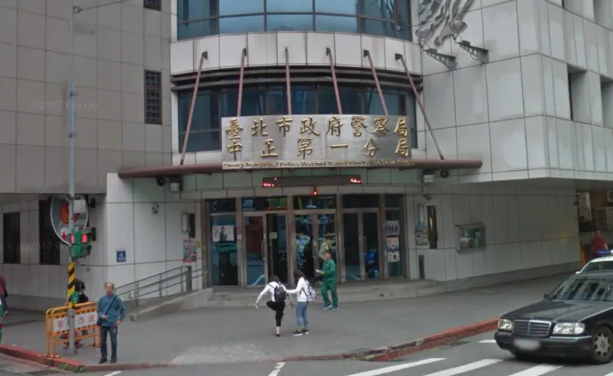 快訊/婦人博愛特區銀行門口遭搶230萬　警今晚逮2搶匪