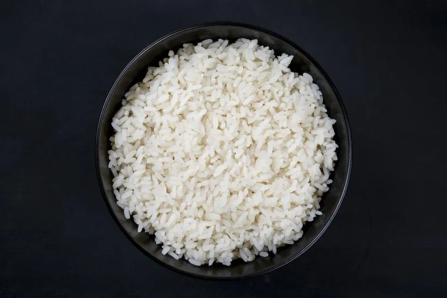 白飯吃不完別冷藏！日本專家揭「最佳保存法」不乾硬、更Q彈好吃