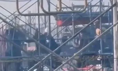 網傳台中移工高空大亂鬥！「鋼條、安全帽狂砸」　警查案發時間傻眼