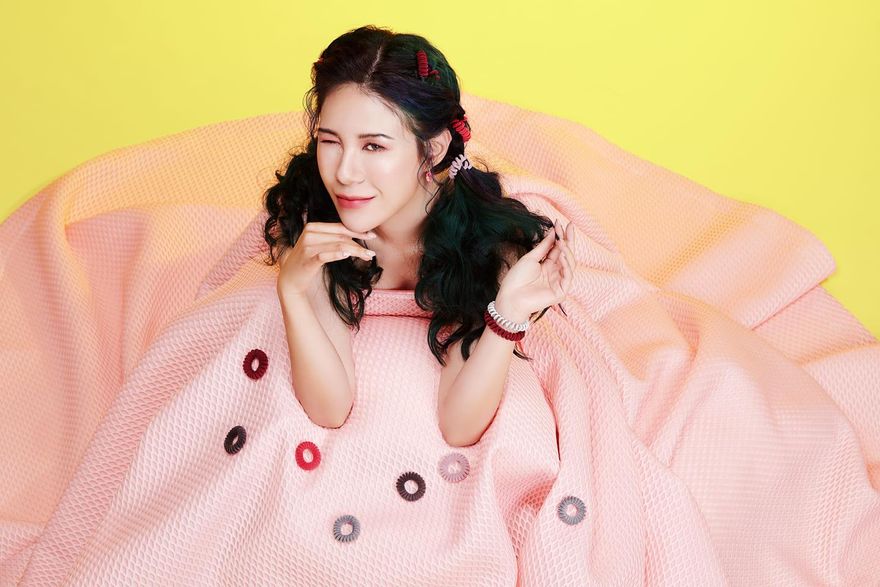 甜嫁黑人男友！丹妮婊姐美國登記結婚　親曝「戒指」都沒買：太突然