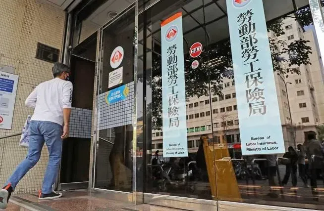 求職蟑螂1／工程師半年連續檢舉2雇主　老師傅斷4指開價200萬