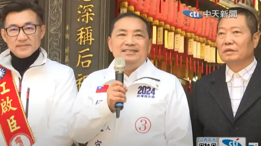 影/大選倒數1天！侯友宜坐電梯遇鄰居喊：趕回國投票「不讓孩子上戰場」