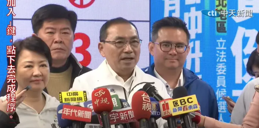 影/向柯文哲撂重話！侯友宜盧秀燕台中掃街 他喊：綠白合作非政黨輪替而是綠色政權「更貪更獨裁」