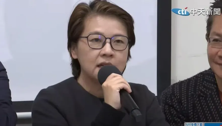 民眾黨內對黃珊珊極度不滿！柯文哲前幕僚曝：中評會有「反珊3勢力」
