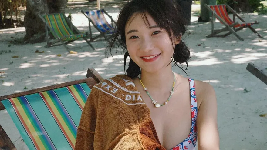 質疑「作票」掀風暴！愛莉莎莎照飛韓國玩　「不後悔」挺柯深夜PO這句話