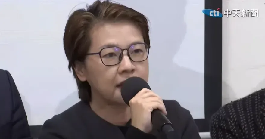 立院龍頭之爭綠白合？　網挖民眾黨選前喊「支持韓國瑜」：黃珊珊曾說誠信重要