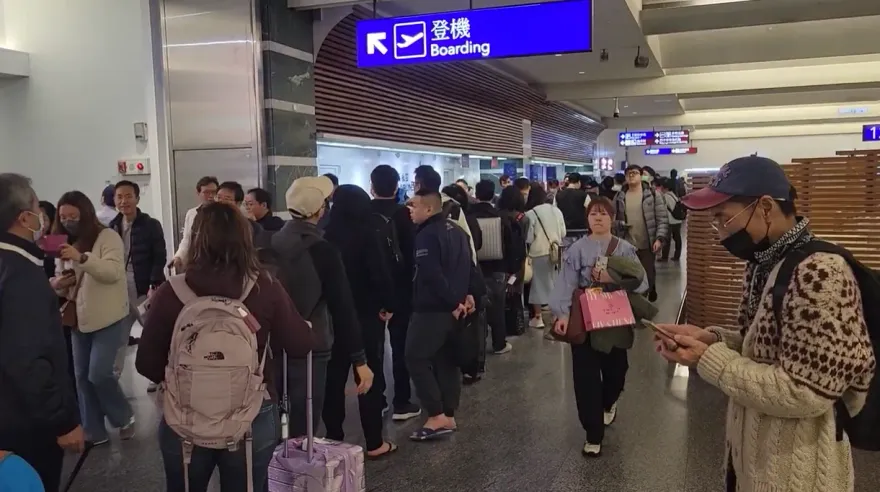第一航廈安檢塞爆！民眾卡1小時才通關嗆：丟臉的國門　桃機公司回應了