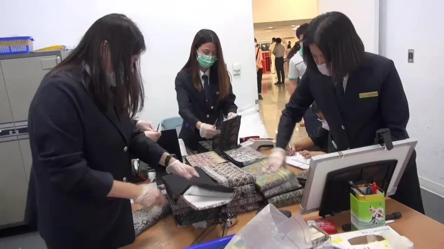 影/以為天「衣」無縫！泰籍女夾帶13公斤海洛因來台　市價近億元