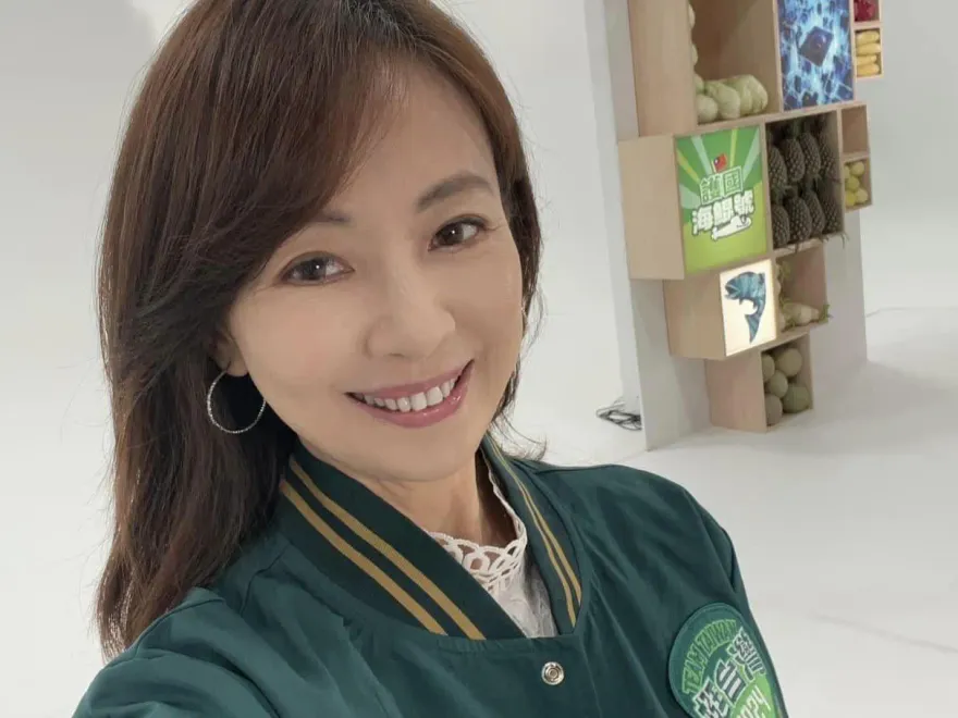 合體郭昱晴自拍！邰智源大選夜現身1場合　網驚：以為是柯粉