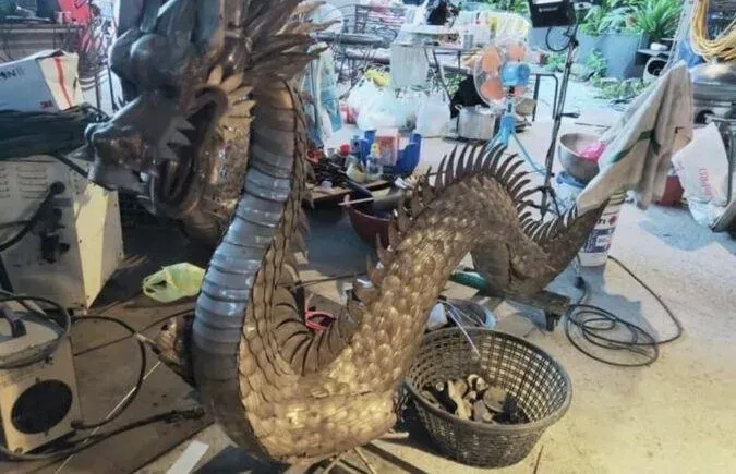 影/損失2千萬！高雄鋼雕大師工作室遭竊　賊把高價藝品當廢鐵賣遭逮