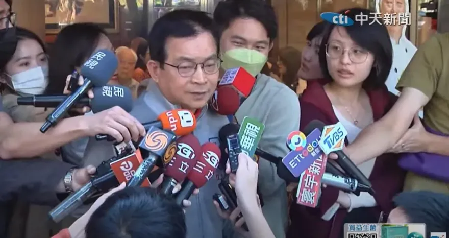 稱一早收到訊息「召委有意禮讓黃珊珊」　賴士葆曝：是圈外人朋友告知