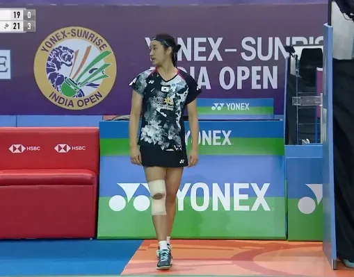 影/球后安洗瑩右膝「腫脹發黑」退賽畫面曝！無緣與戴資穎爭印度賽決賽門票