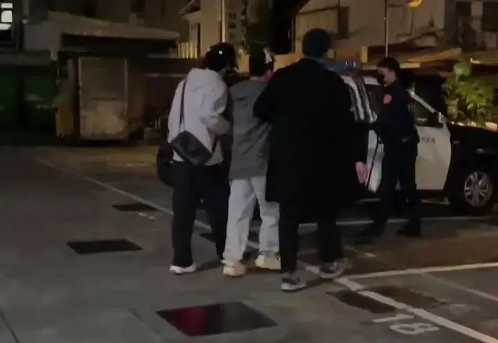 Toyz直播「來吃偶像的海鮮」！遭爆打濺血　驗傷告超哥「殺人未遂」
