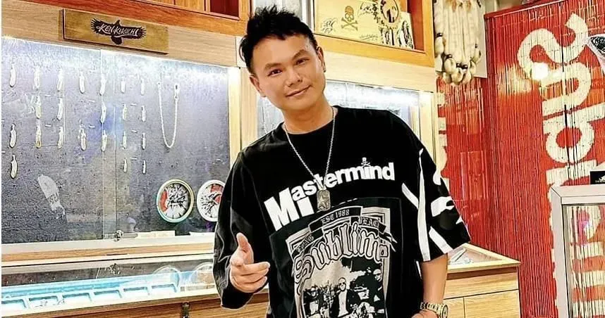 扁人前一天才PO「心態健康」　超哥遭酸：一個Toyz讓你現形