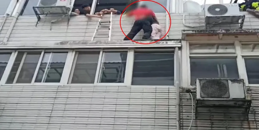 影/家庭爭吵太害怕！宜蘭女躲二樓遮雨棚　警消英勇救助