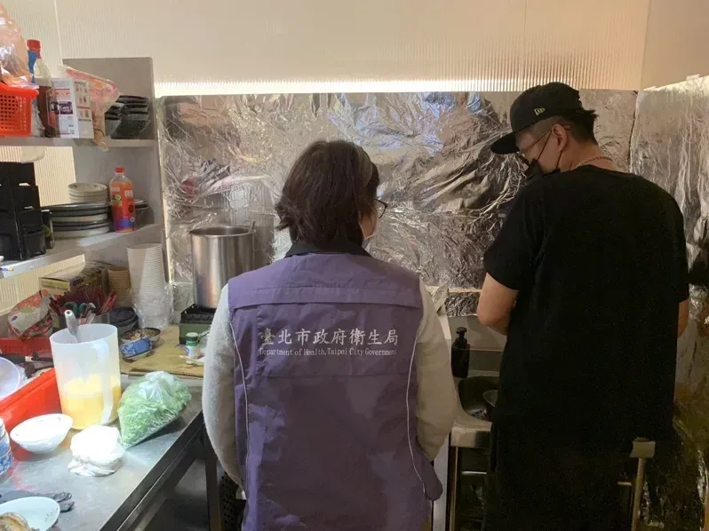 超哥餐廳遭檢舉「魚有臭味」！衛生局揪4項缺失　要求25日前改善