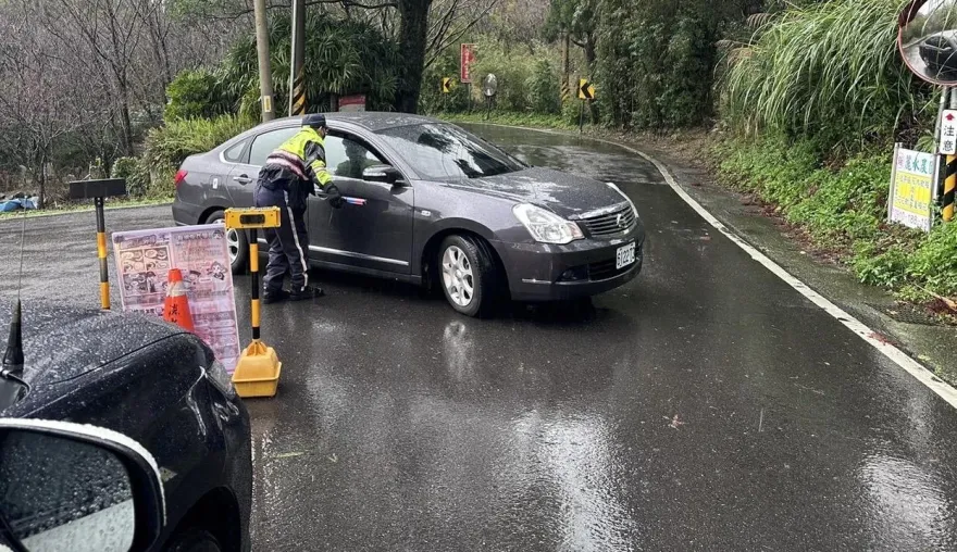 淡水也成衝陽明山追雪路線　警交管措施看這裡