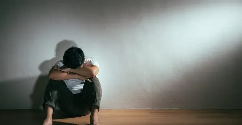 噁男校外襲臀騷擾女學生　看所守強吻獄友再多關40天