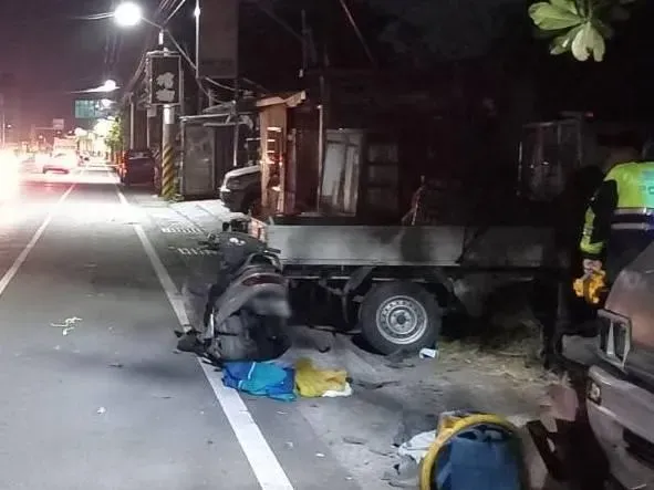 影/家門前出車禍！台東貨車駕駛酒駕返家左轉停車　直行機車騎士慘撞亡