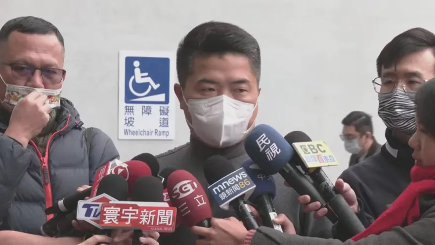 顏寬恒勝選後首出庭豪宅案　指捍衛清白絕對信心