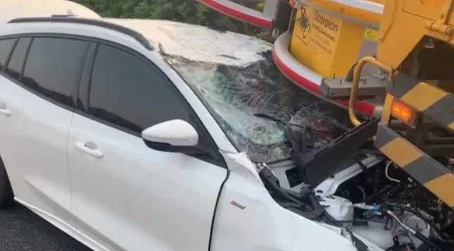 快訊/猛衝進緩撞車底！國1南下277km轎車玻璃炸碎　26歲男胸痛急送醫