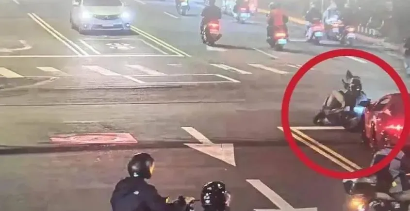 超哥前科真的＋1了！開藍寶堅尼違規撞騎士　賠6千仍挨告結果出爐