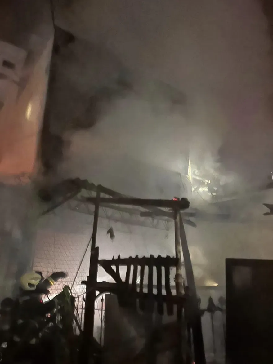 台中透天厝深夜惡火奪命！屋主以為沒人在家　見大兒子被抬出「瞬間崩潰」